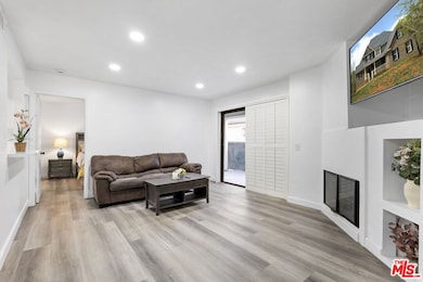 7316 Quill Dr unit 8, Downey, CA 90242 - photo 2