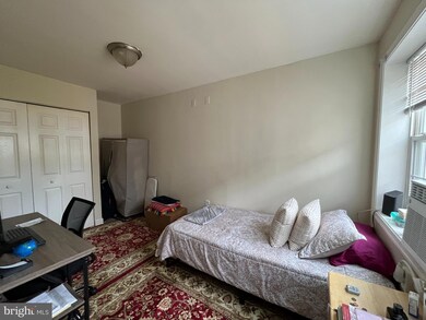 124 E 3rd Ave, Ranson, WV 25438 - photo 4