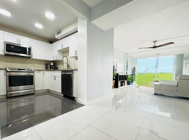 4164 Inverrary Dr unit 404, Lauderhill, FL 33319 - photo 2