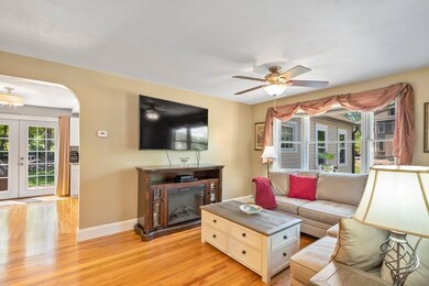 304 Maple St, Danvers, MA 01923 - photo 7