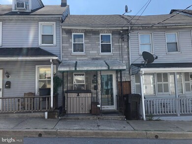 230 Lawrence St, Columbia, PA 17512 - photo 2