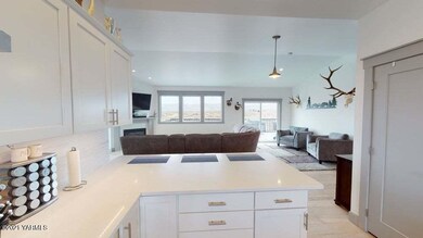 Breakfast bar
