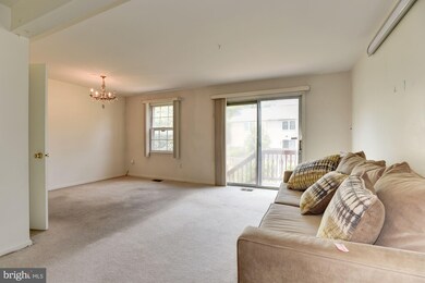 14818 Belle Ami Dr, Laurel, MD 20707 - photo 4