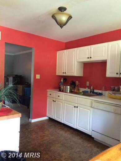 12503 Thompson Rd, Bowie, MD 20720 - photo 4