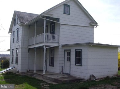 8195 Mentzer Gap Rd, Waynesboro, PA 17268 - photo 4