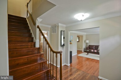 2589 John Milton Dr, Herndon, VA 20171 - photo 3