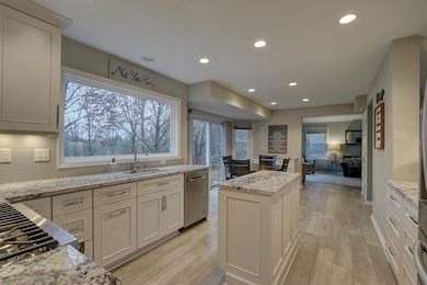 546 Herford Dr, Wales, WI 53183 - photo 6