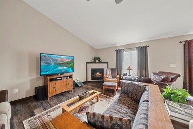 604 Sullivan St, West Branch, IA 52358 - photo 5