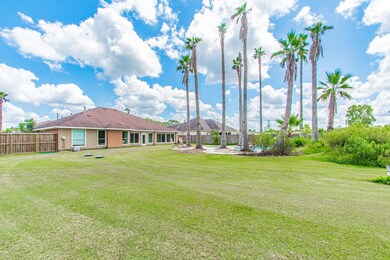 1877 County Road 145, Alvin, TX 77511 - photo 3