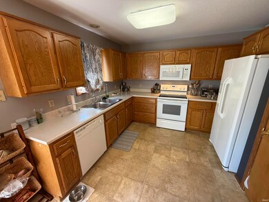 8409 Burnt Ember Place, Fort Wayne, IN 46804 - photo 7