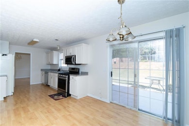 2537 Lennox Rd SE, Conyers, GA 30094 - photo 6