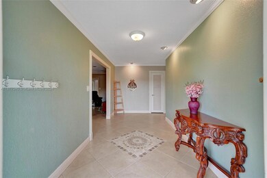 10925 SW 40th Ct, Davie, FL 33328 - photo 3