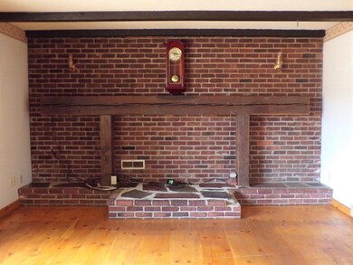 11 Gardner Rd, Hubbardston, MA 01452 - photo 4