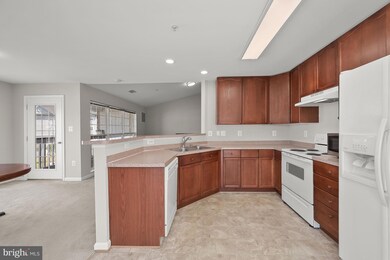 2511 Shelley Cir unit 3D, Frederick, MD 21702 - photo 5