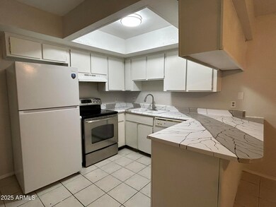 526 N 4th St unit A, Avondale, AZ 85323 - photo 3