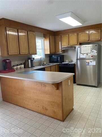 2733 Gold Rush Dr, Lincolnton, NC 28092 - photo 6