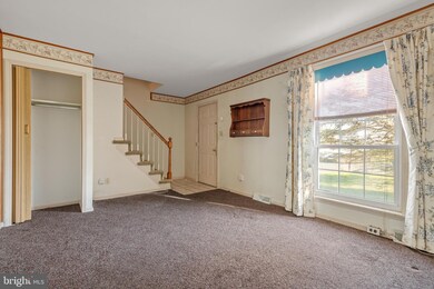 2011 Aspen Ln, Columbia, PA 17512 - photo 5