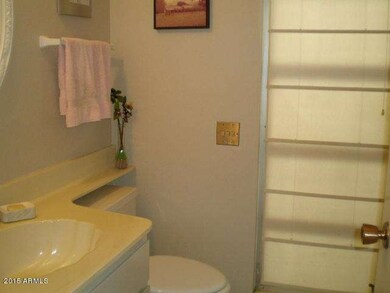 Shiprock 9461  Kramer 095