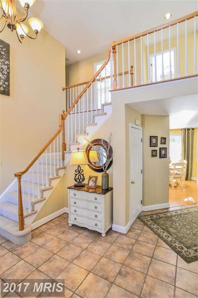 703 Talahi Ct SE, Vienna, VA 22180 - photo 5