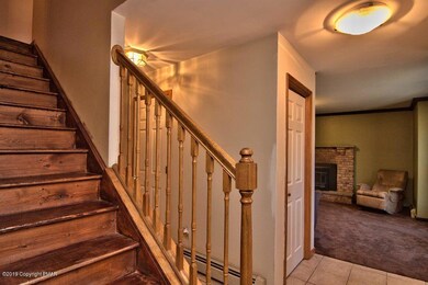 319 Cascade Dr, Effort, PA 18330 - photo 7