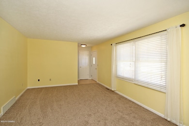 9078 Hobbit Cir, Kalamazoo, MI 49009 - photo 6