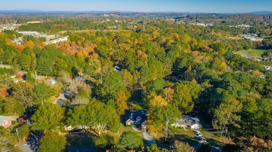 129 Derby Ln, Calhoun, GA 30701 - photo 4