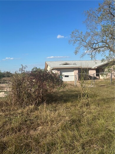 21205 Evans Ln, Washington, TX 77880 - photo 6
