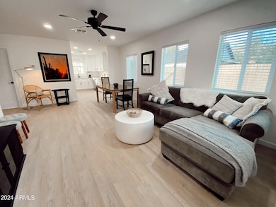 2502 N 29th Place unit 3, Phoenix, AZ 85008 - photo 3