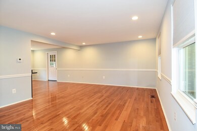1421 Colesberg St, Silver Spring, MD 20905 - photo 4