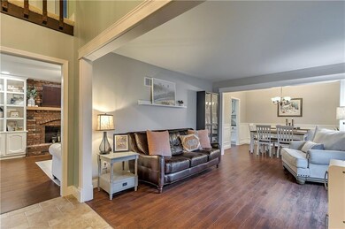 807 NW 17th St, Blue Springs, MO 64015 - photo 4