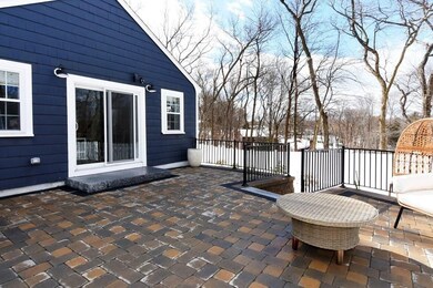 77 Outlook Rd, Wakefield, MA 01880 - photo 6