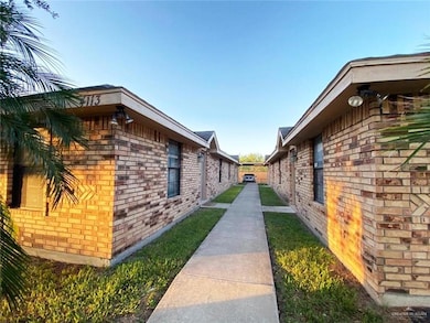 4113 W La Guardia Ln unit 2, Edinburg, TX 78539 - photo 6