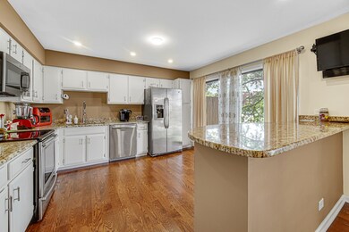 3821 Appian Way unit T14F, Glenview, IL 60025 - photo 6