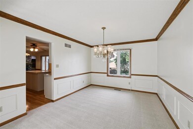 1560 NW 102nd St, Clive, IA 50325 - photo 4