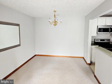 23140 Cobblestone Ln unit 303, California, MD 20619 - photo 7