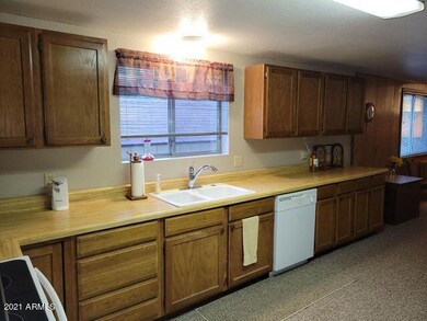 Plenty of cabinets
