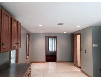 92 Depot St unit 3, Milford, MA 01757 - photo 4