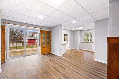 10918 Linnet Ave, Cleveland, OH 44111 - photo 6