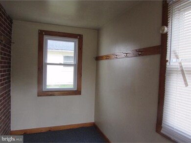 70 N Pennsville Auburn Rd unit 1, Penns Grove, NJ 08069 - photo 7