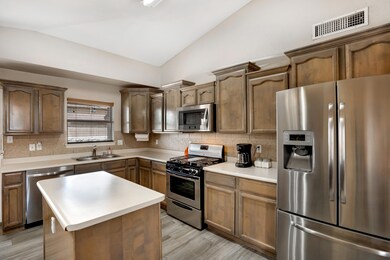 745 Desert Ash Dr, Horizon City, TX 79928 - photo 7