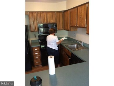 904 Stoneham Dr unit 904B, West Chester, PA 19382 - photo 6