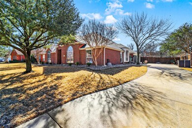 916 Abbots Ln, Denton, TX 76205 - photo 3