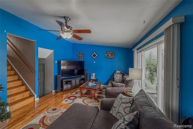 17858 Summer Ln S, Fraser, MI 48026 - photo 3