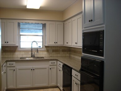 3433 Glen Haven Dr, Bay City, TX 77414 - photo 4