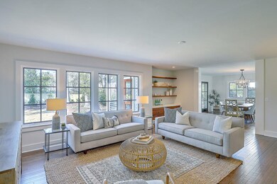 10 Yeamans Road living room