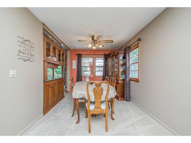 2422 Mansfield Dr, Des Moines, IA 50317 - photo 4