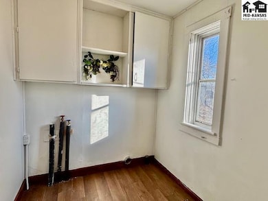 417 W Euclid St, McPherson, KS 67460 - photo 6