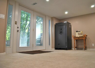 7793 15th St N, Saint Paul, MN 55128 - photo 5