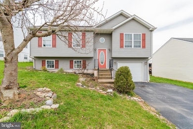 60 Mercedes Dr, Martinsburg, WV 25404 - photo 2