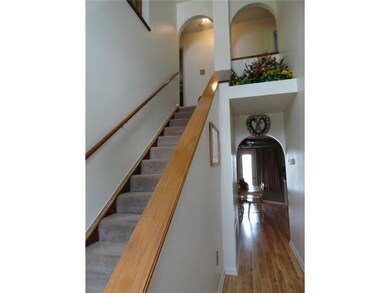 Entry/Foyer.